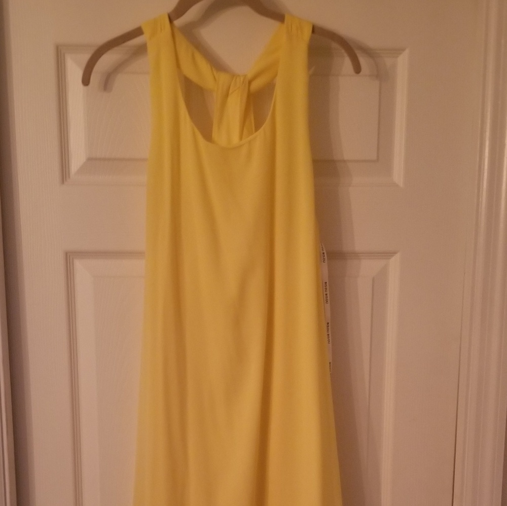Yellow dress